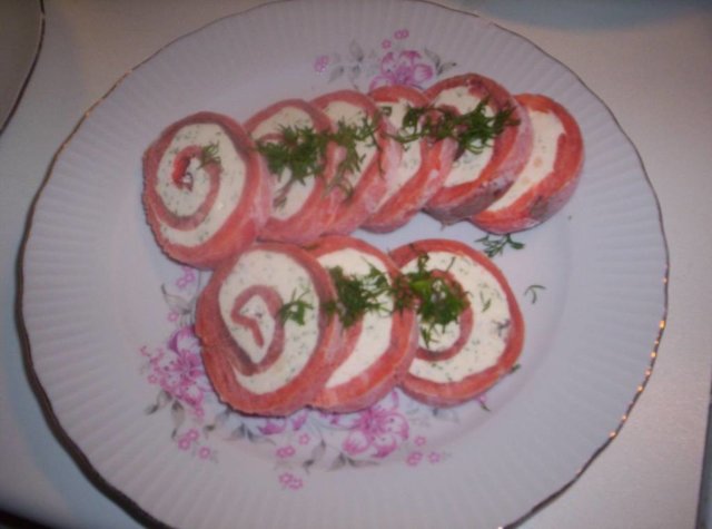 Kylmäsavulohirullat