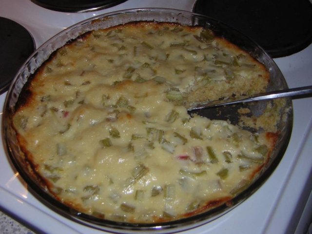 Mummin raparperipiirakka