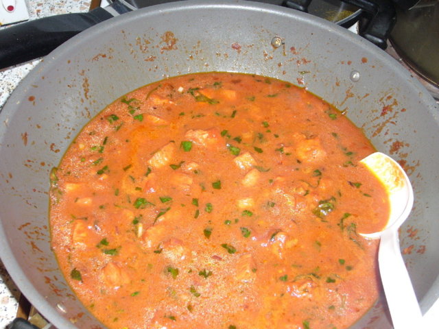 Intialainen kookos-kanacurry