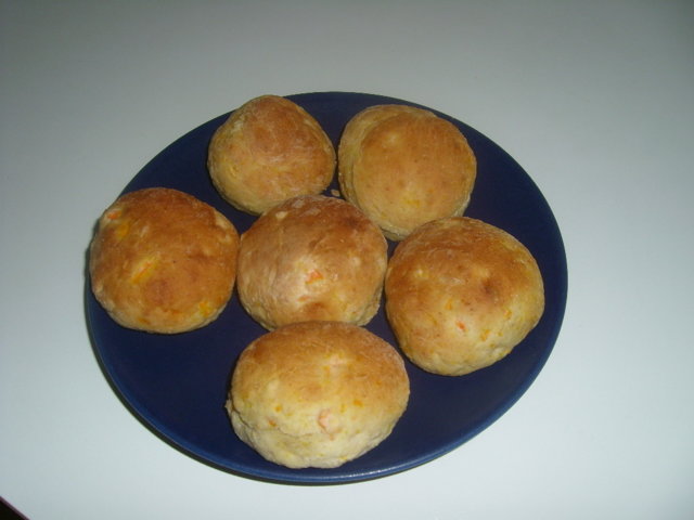 Porkkanasämpylät