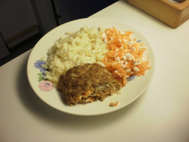 Täytetty jauhelihamureke
