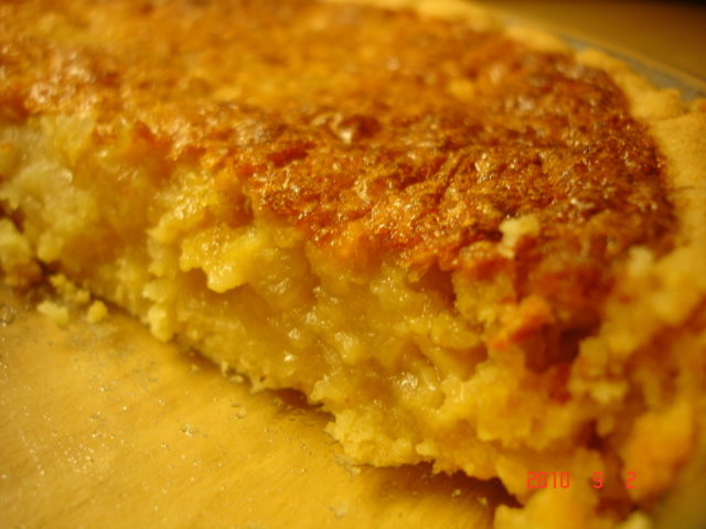 Rapea omenapiirakka