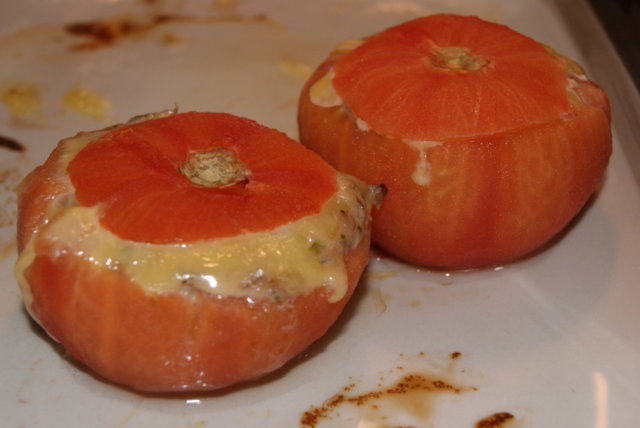 Reseptikuva: Tonnikala täytteiset tomaatit 1