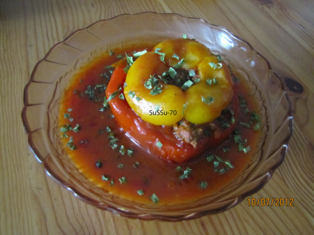 Reseptikuva: Täytetyt paprikat tomaattikastikkeessa 3