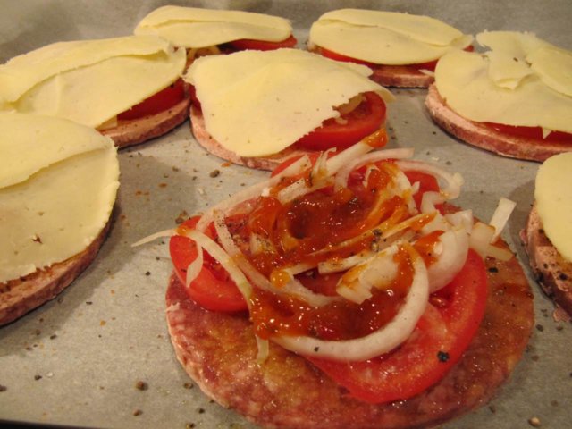 Naudan Jauheliha Pakaste Pihvit Uunissa Resepti Kotikokki Net