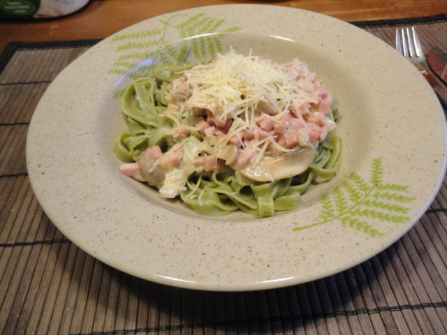 Kinkkupasta