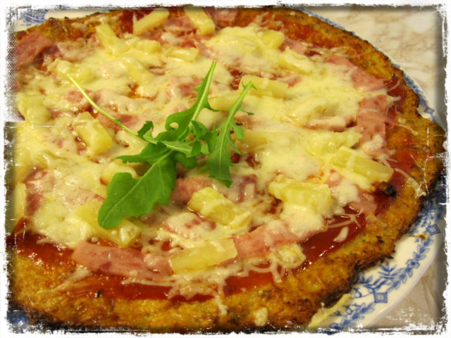 Reseptikuva: Kinkkupizza kukkakaalipohjalla 1