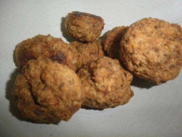 Pekoni-Lihapullat.