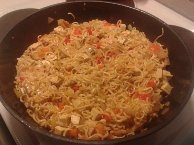 Vegaaninen Pad Thai
