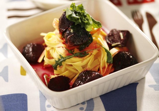 Punajuuripasta