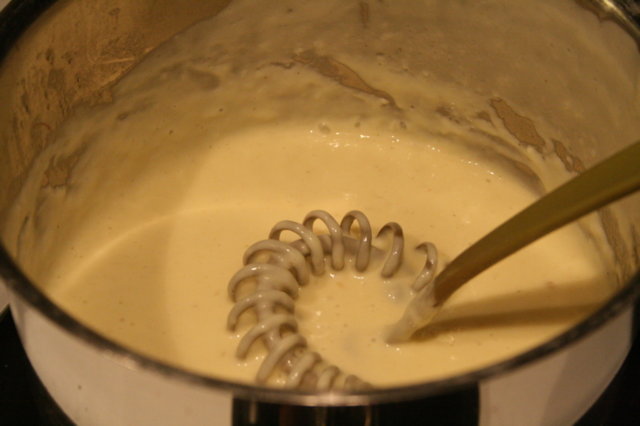 Piparjuurikastike lihalle