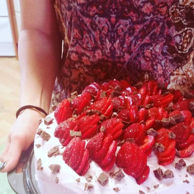 Pinkki mansikkatorttu