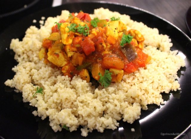 Kana CousCous