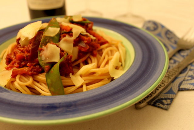 Spagetti à la soija & kasvikset