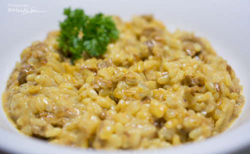 Juustoinen Kanttarelli-Risotto