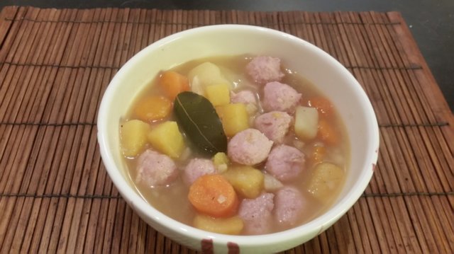 Maukas Ja Aromikas Siskonmakkarakeitto Resepti Kotikokki Net