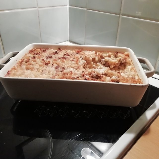 Laktoositon makaronilaatikko