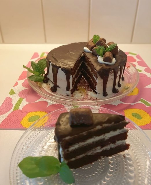 Minttu-suklaakakku