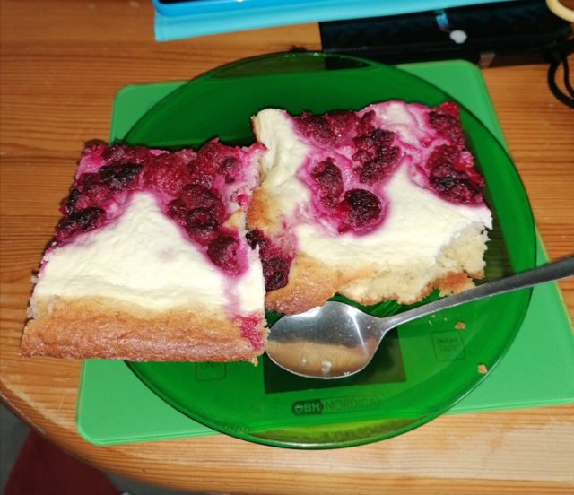 Marjainen rahkapiirakka
