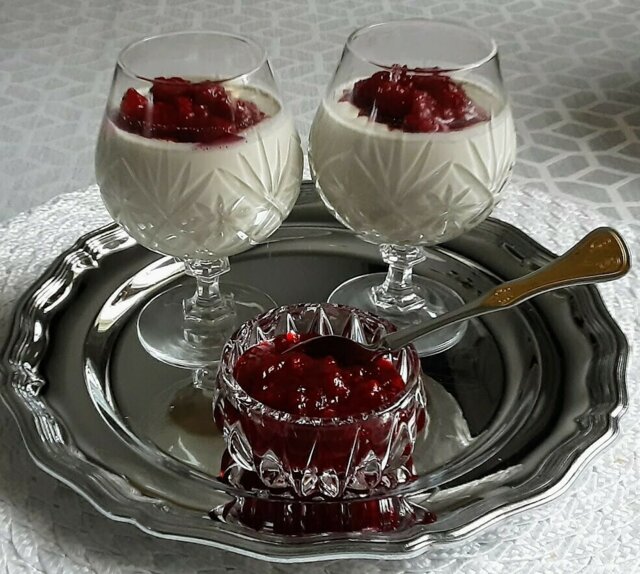 Lakritsa Pannacotta