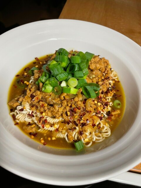 Currynuudelit