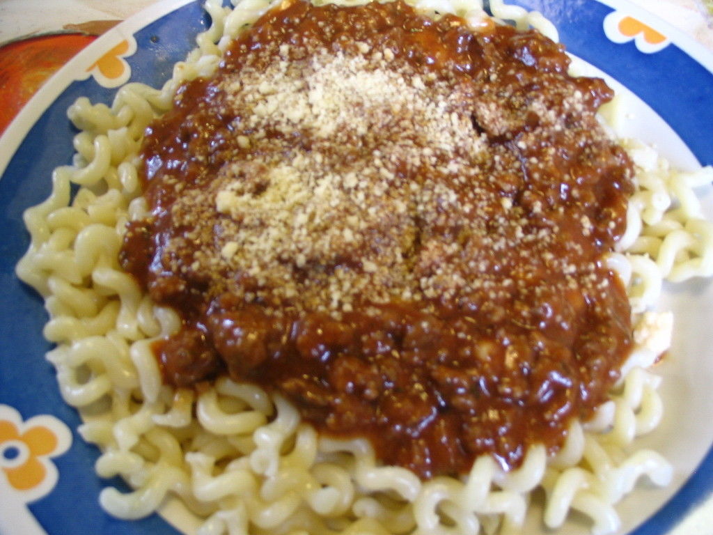 Spagettikastike (Bolognese) Resepti