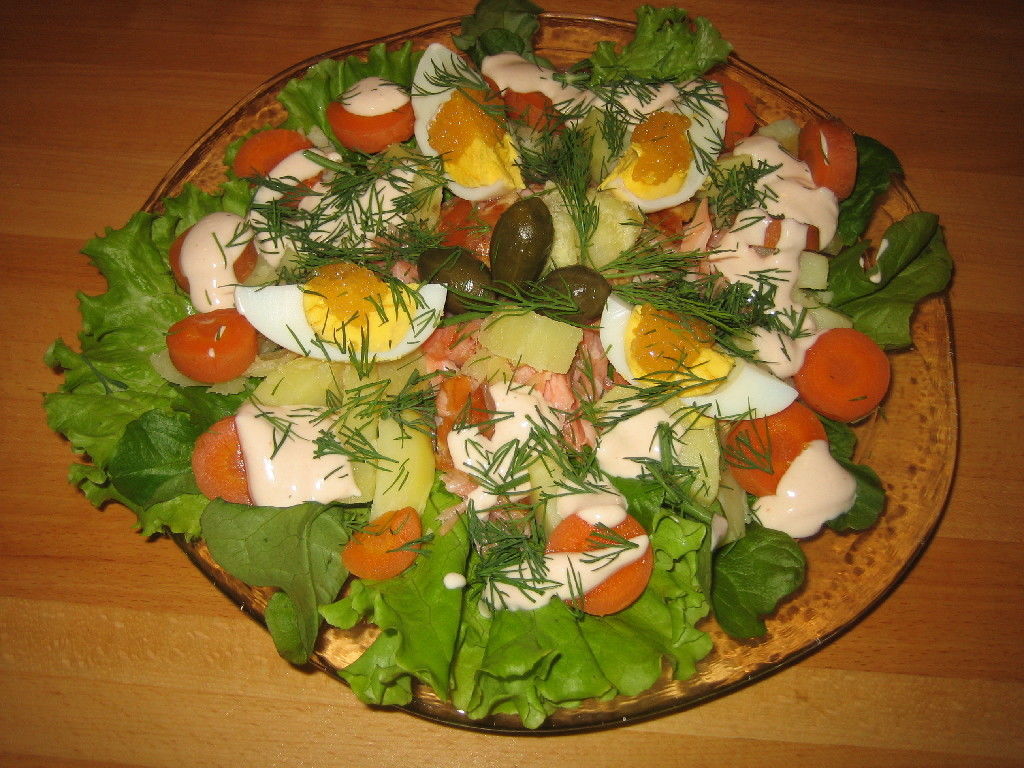 Savulohisalaatti Resepti