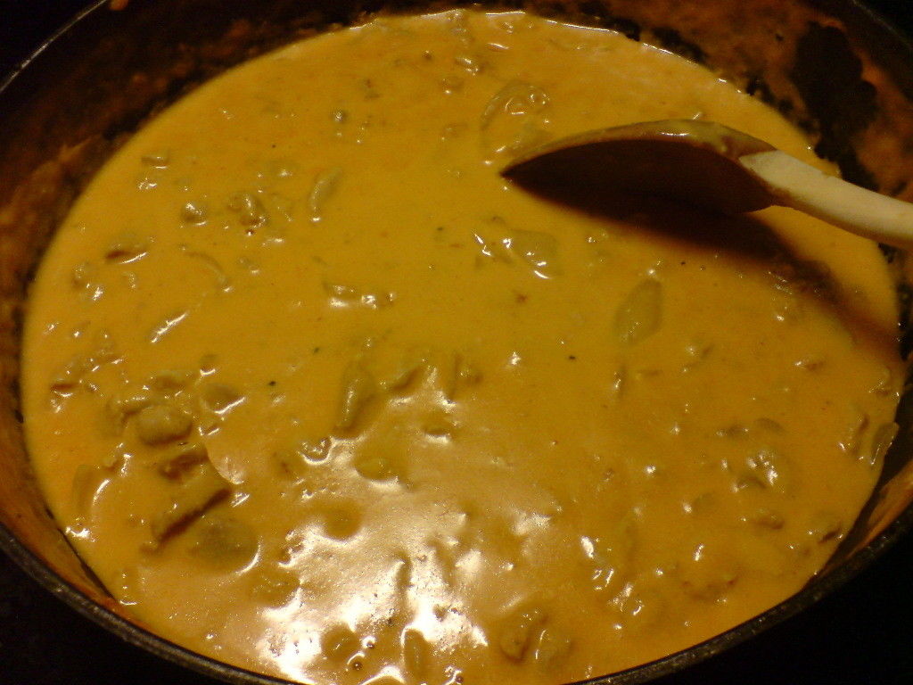 Kastike broilerin paistisuikaleista Resepti