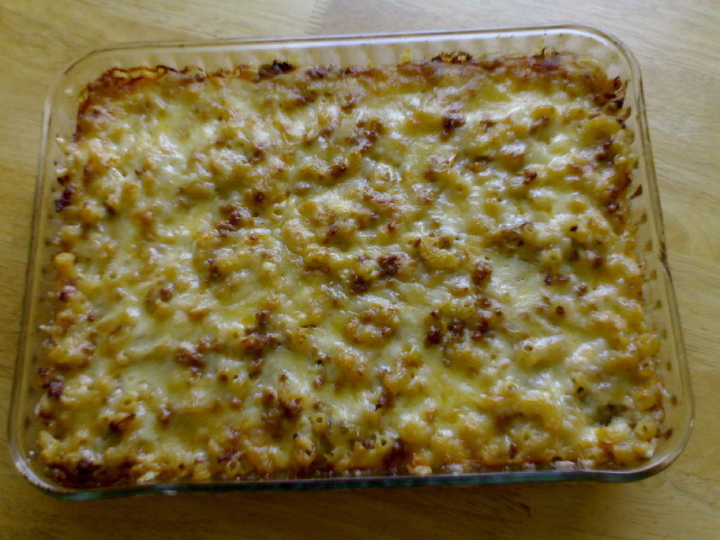 Herkullinen jauhelihamakaronilaatikko Resepti