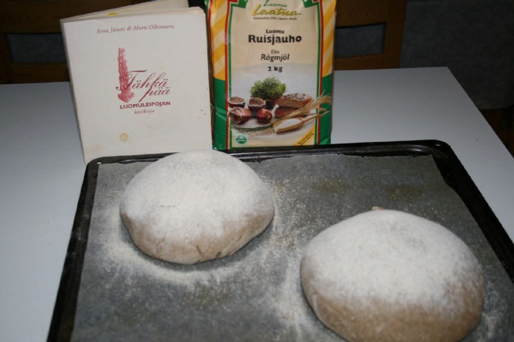 PERINTEINEN RUISLEIPÄ - Resepti