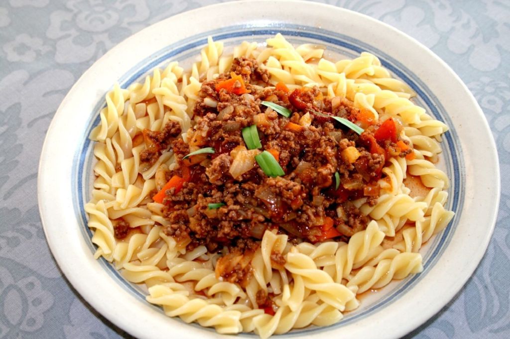 Fusilli Bolognese Resepti