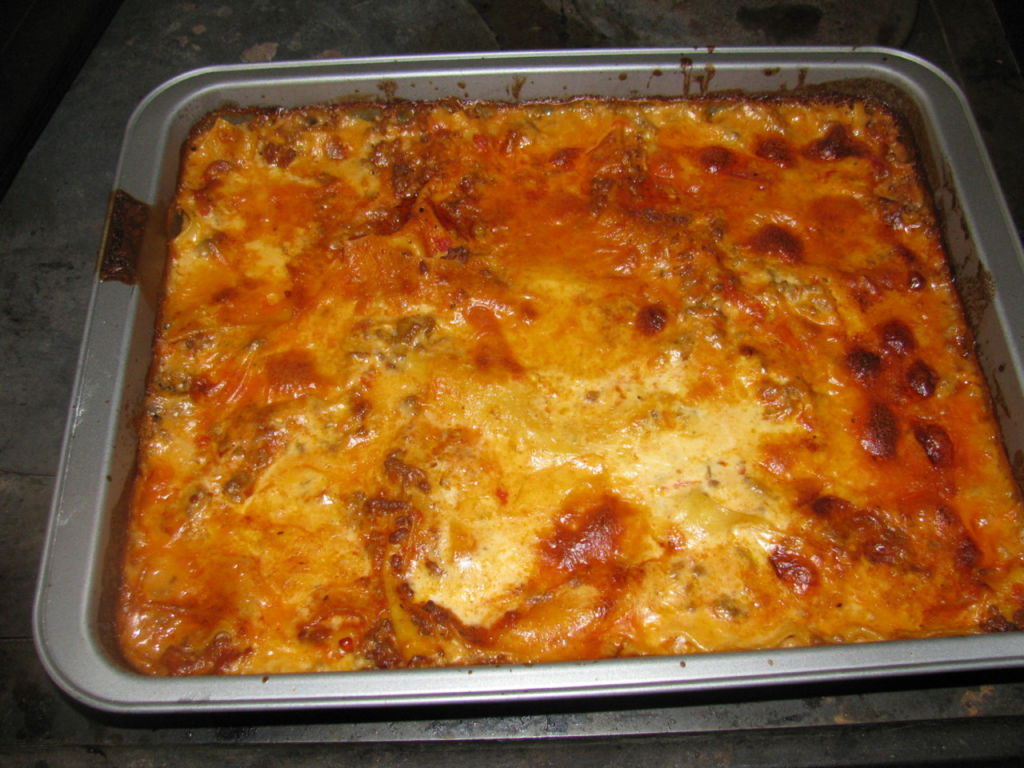 Lasagnea Isolle Porukalle Resepti lasagnea-isolle-porukalle-resepti