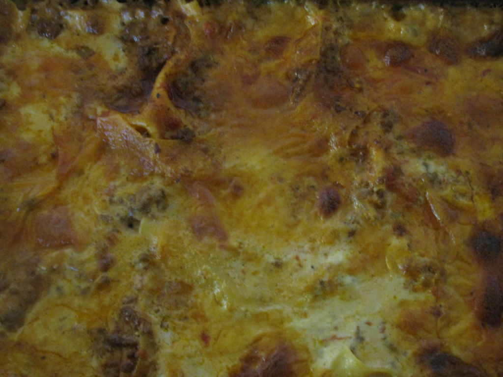 lasagnea-isolle-porukalle-resepti