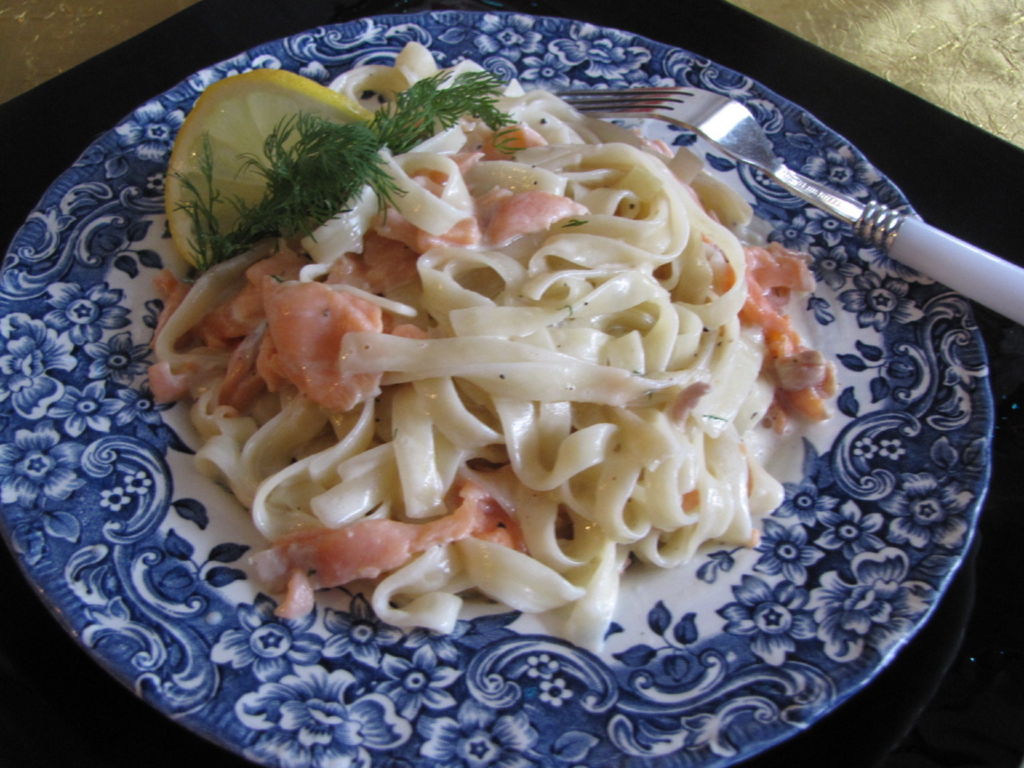 SavuLohiPasta Resepti