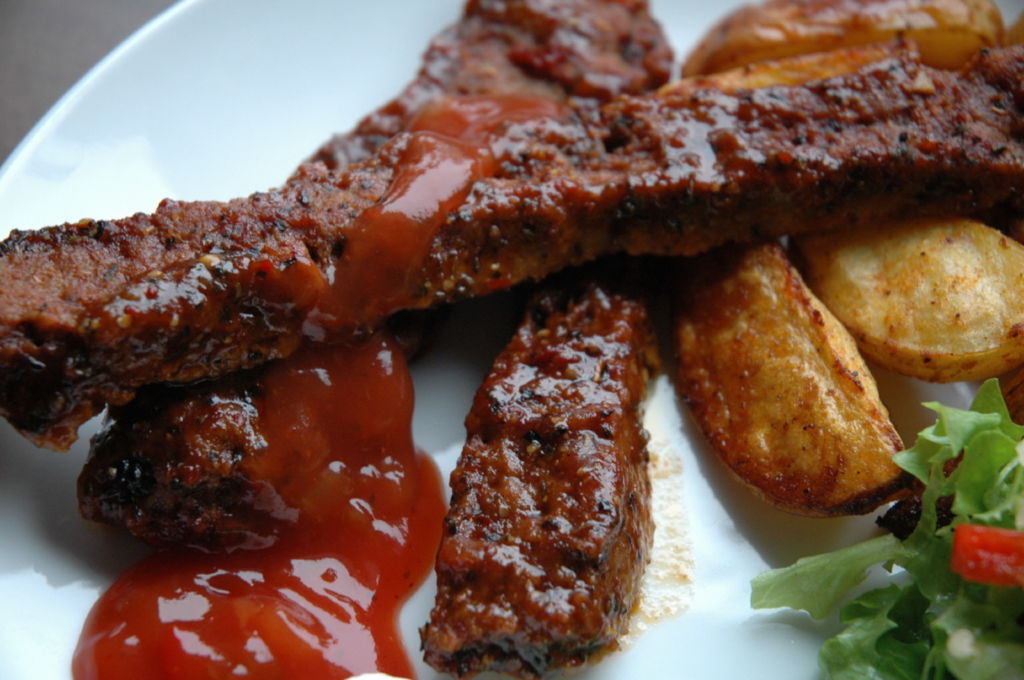 Palavan punaiset seitanribsit ja BBQkastike Resepti