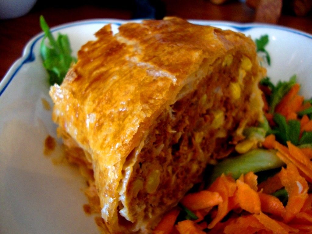 Jauhelihamureke lehtitaikinapuvussa Resepti