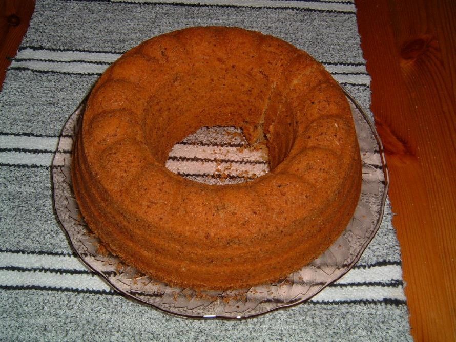 Helin ananaskakku Resepti