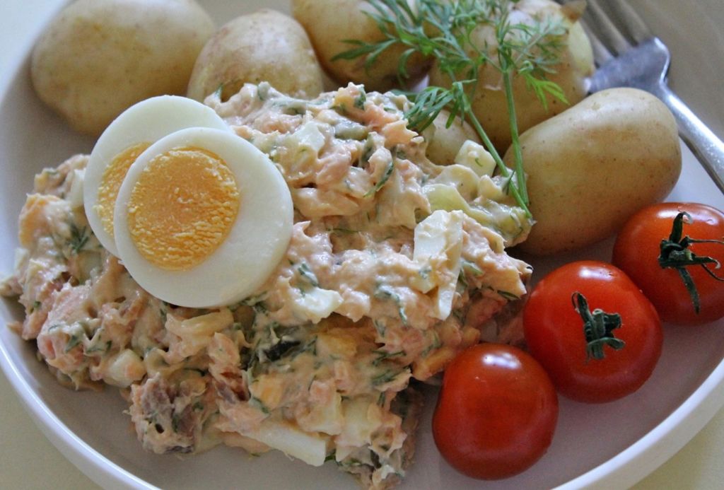 Savulohilisuke ja uudet perunat Resepti