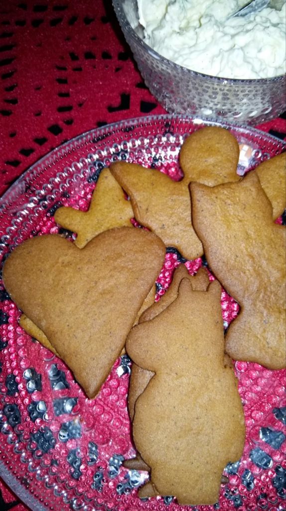 Pipari Resepti JOULUISIA PIPARI HERKKUJA osa 3 Täyte&Kuusi - Resepti