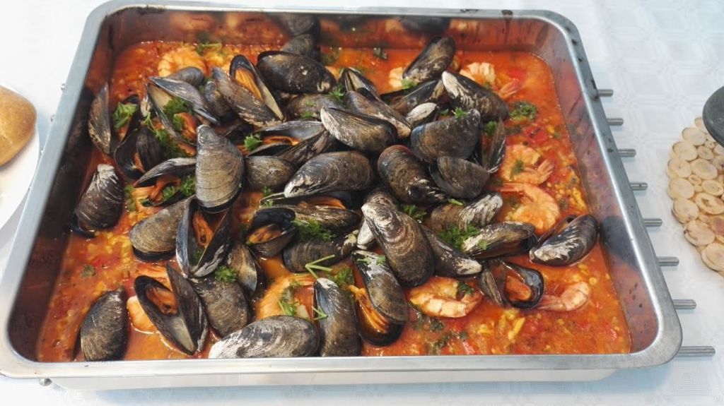 Zarzuela de pescado y marisco a la Catalana - Resepti | Kotikokki.net