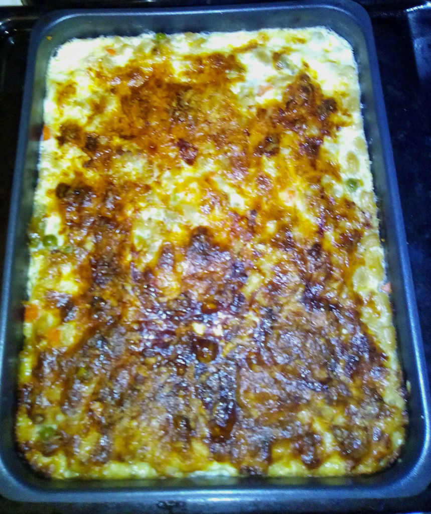 TONNIKALAKASVIS MAKARONILAATIKKO. Resepti