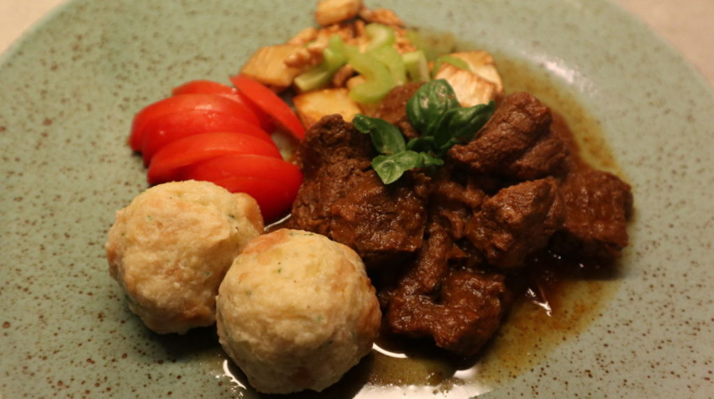 Wiener Gulasch 3.3.2019 - Resepti
