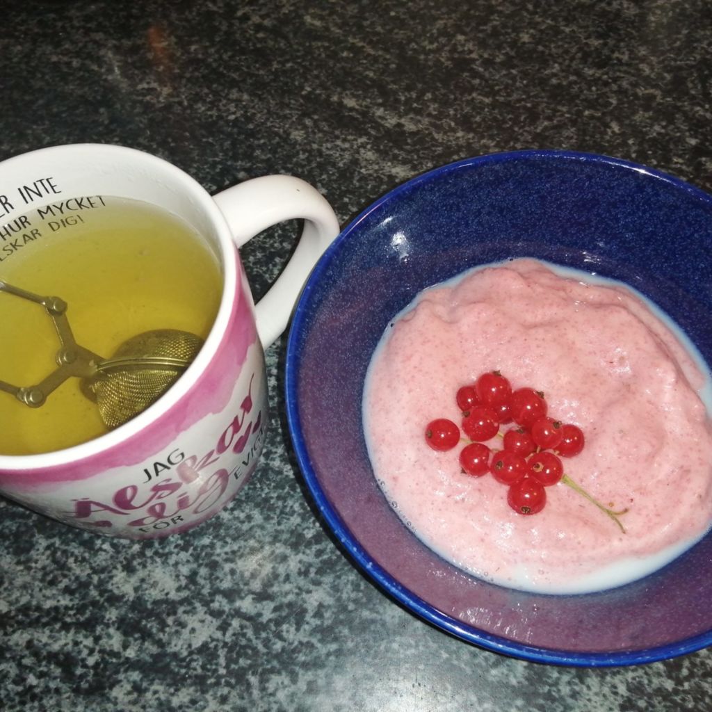 Kuohkea vispipuuro Resepti